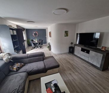 Un bâtiment nouvellement isolé avec accès direct - Photo 5