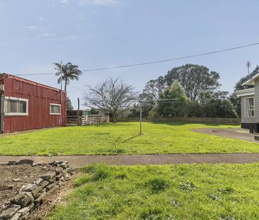 8 Hydro Road, New Plymouth - Photo 3