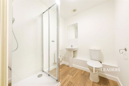 1 bedroom house to rent Aviation Avenue, Hatfield, Hertfordshire, AL10 - Photo 4