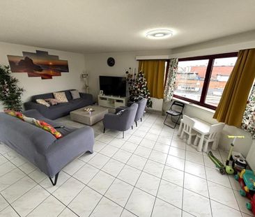 Gezellig, instapklaar appartement met 2 slaapkamers - Photo 3