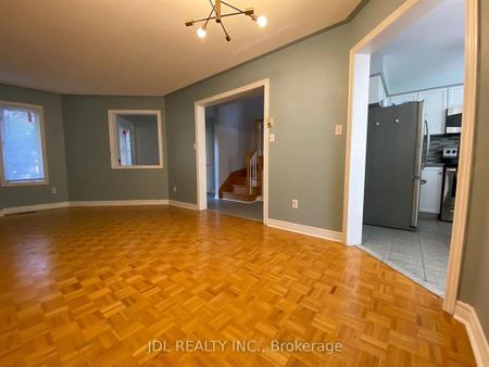 For Lease - 618 Leatherleaf Drive, Mississauga, Ontario - Photo 2