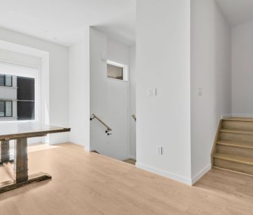 For Lease - 48 Genuine Lane, Richmond Hill, Ontario - Photo 4