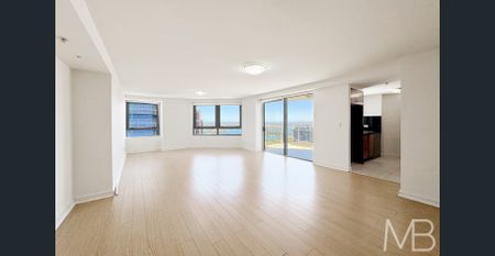 LUXURY HARBOURVIEW APARTMENT - Photo 2