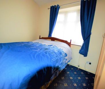 5 bedroom semi-detached house to rent - Photo 2