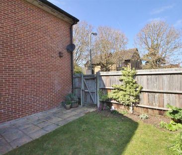 1 bedroom end of terrace house to rent - Photo 3