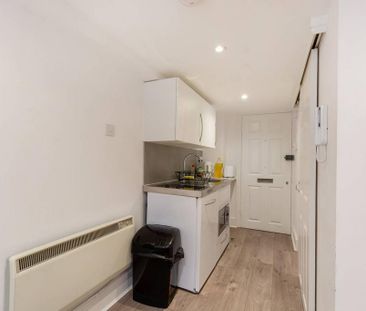 Studio to rent - Photo 3