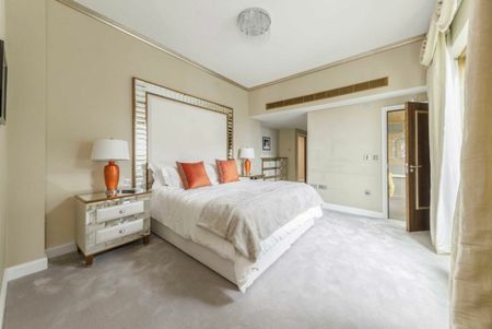 Bridges Court Road, SW11, London - Photo 2