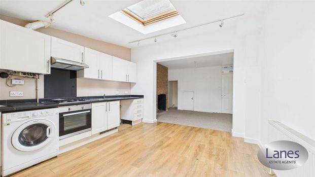 2 bedroom house to rent - Photo 1