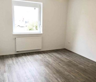 Wohn(t)raum - Individuelle 2-Zimmer-Wohnung mit Tagslichtbad - Foto 1