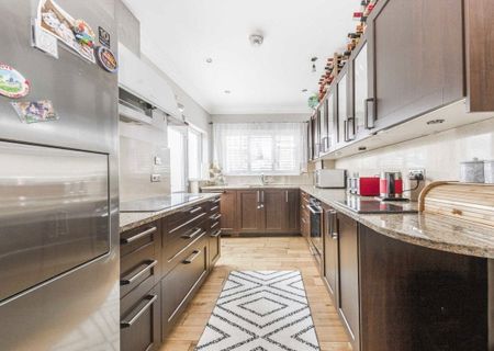 Christian Fields, SW16 3JY, London - Photo 5