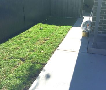 IN THE HEART OF SMITHFIELD! - Photo 4