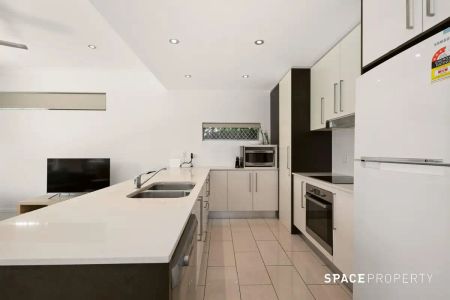 “Affordable Living in Sought-After St Lucia” - Photo 2