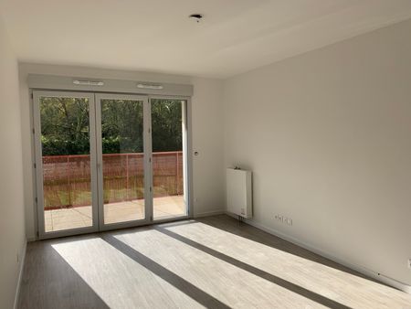 Location Appartement 3 pièces 59m² ST JEAN DE BRAYE 45800 - Photo 2