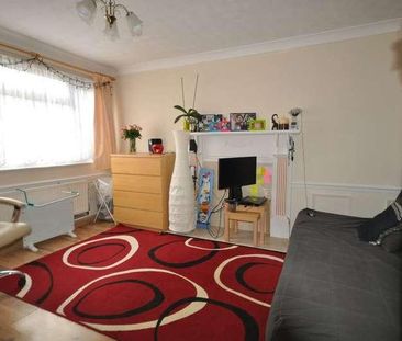 West Ham Close, Basingstoke, RG22 - Photo 2