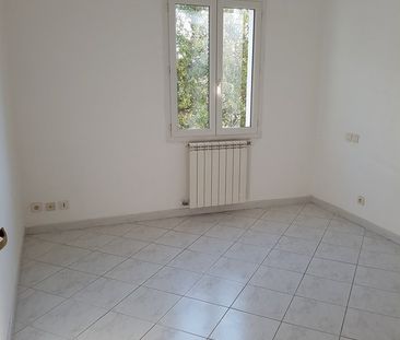 Location Appartement 4 pièces 87m² SIX FOURS LES PLAGES 83140 - Photo 5