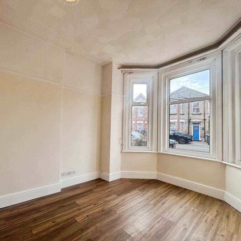 Wolverton Road, Bournemouth - Photo 1