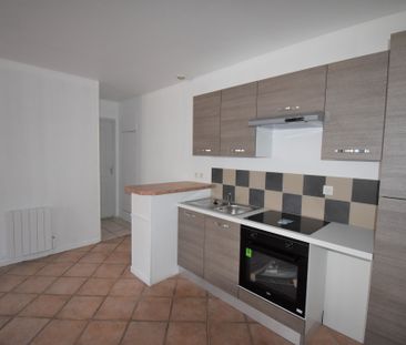 T2 – LENT - Photo 3