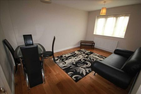 2 bedroom flat to rent - Photo 3