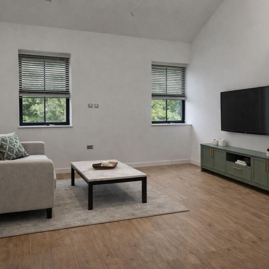 Studio 8, 290-294 High Street - Photo 1