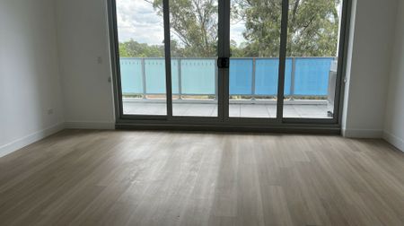 Brand New One Bedroom Apartment - Available now! - Photo 4