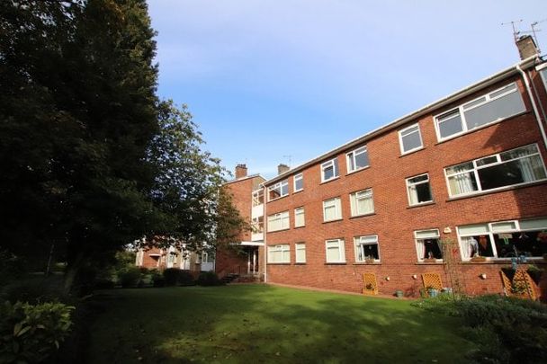 Park Court, Giffnock - Photo 1