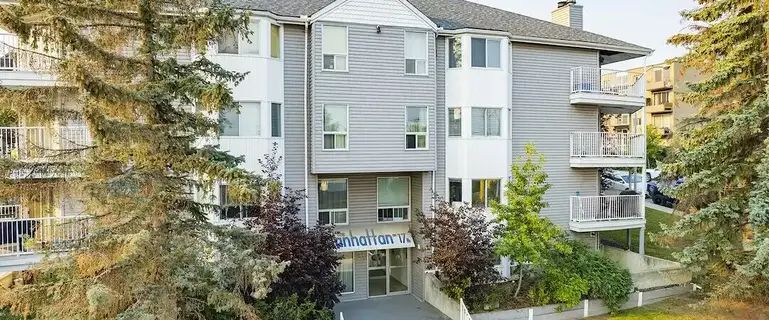 2 bed PLUS LARGE DEN - Convenient and Spacious 17th AVE SW Condo | 201, 1919 17th Ave SW, Calgary - Photo 1