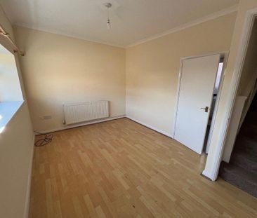 1 bedroom end of terrace house to rent - Photo 2