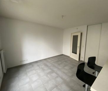 Location Appartement 1 pièce 29m² DECINES CHARPIEU 69150 - Photo 1