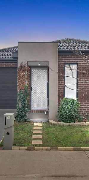 ENJOY YOUR OWN SPACE AND PRIVACY HERE! - Photo 2