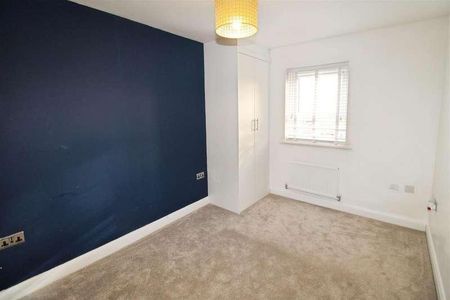 Fetlock Drive, Bradford, BD2 - Photo 2