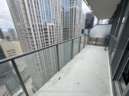 For Lease - 770 Bay Street Unit# 2703, Toronto, Ontario - Photo 3