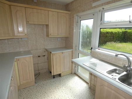 21 Derry Hill, Rathcoole, Newtownabbey, BT37 9JD - Photo 4