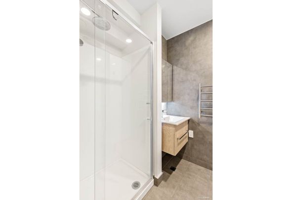 Location is the King - Photo 1