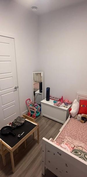 Cession de bail – Grand 6 ½ moderne au rés de chaussée | 1 650 $/mois 4 chambres, 2 stationnements - Photo 1