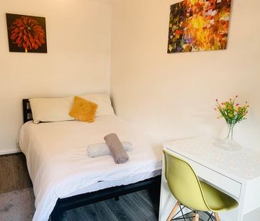 Room in a Shared Flat, Morpeth St, E2 - Photo 2
