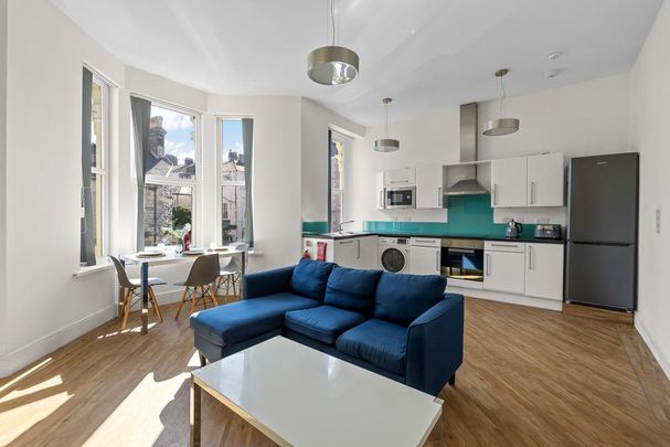 3 bedroom apartment to rent - Photo 1