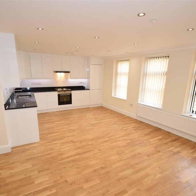 2 bedroom flat to rent - Photo 1
