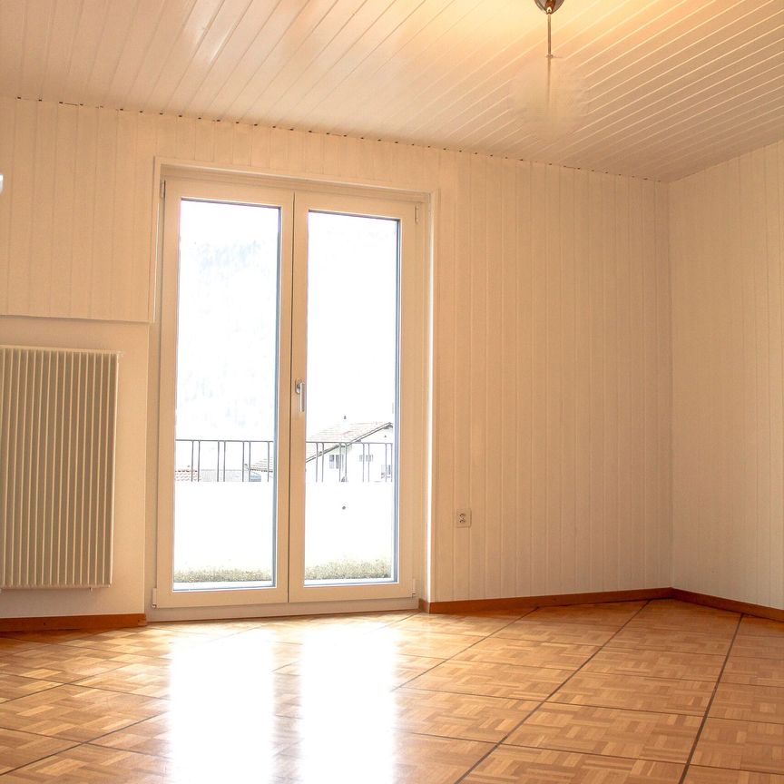 For rent : 3.5 sq. ft. apartment on 1st floor with balcony and galetas - Photo 1