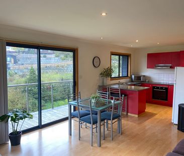 HOBART, 3 bedroom, 2 bathroom + study - Photo 1