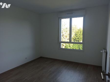 COMBOURG CENTRE - APPARTEMENT T3 avec terrasse - Photo 4