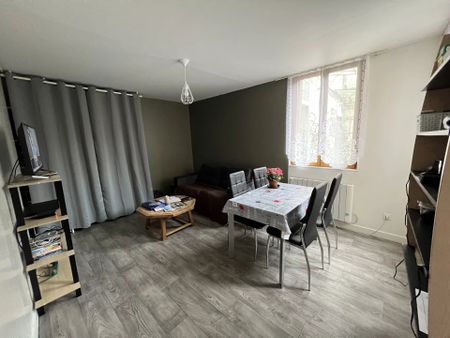 Location Appartement 1 pièces 25 m2 à Villers-Cotterêts - Photo 2