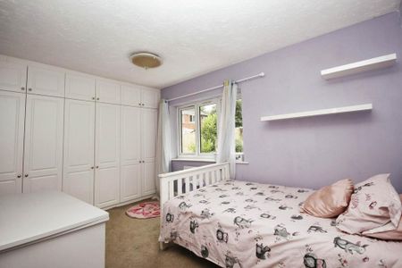 5 bedroom detached house to rent - Photo 3