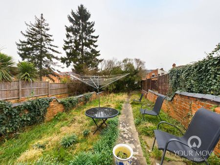 1 bedroom in a house share to rent - Photo 5