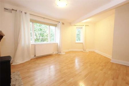 White Rose Lane, Woking, Surrey, GU22 - Photo 3