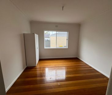 Family home in the heart of Bell Park - Photo 5