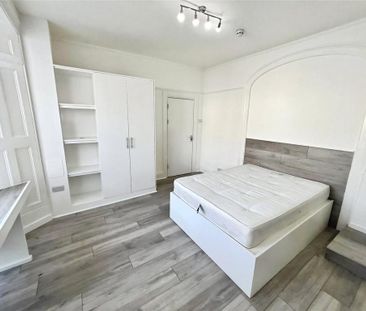 1 bedroom in a house share to rent - Photo 6