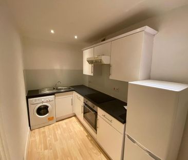 3 bedroom flat to rent - Photo 5