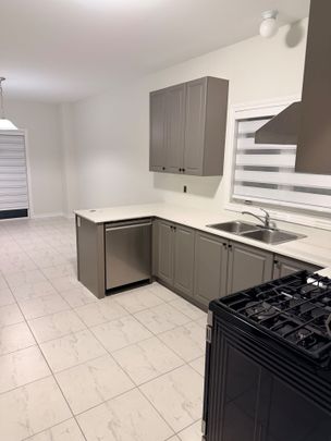 For Lease - 89 Palace Street, Thorold, Ontario - Photo 1