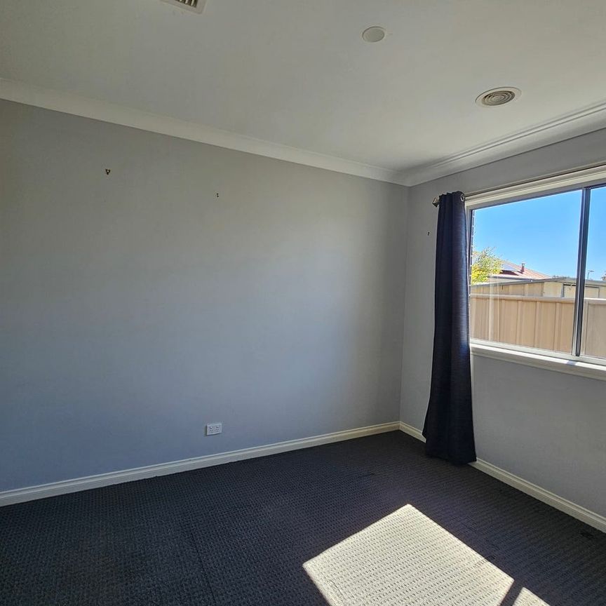 Beautifully presented - Photo 1