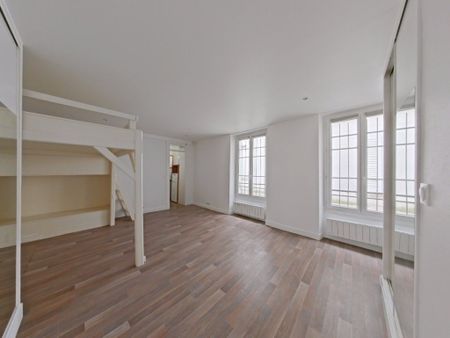 Location Appartement 1 pièce 27m² PARIS 15ème - Photo 2